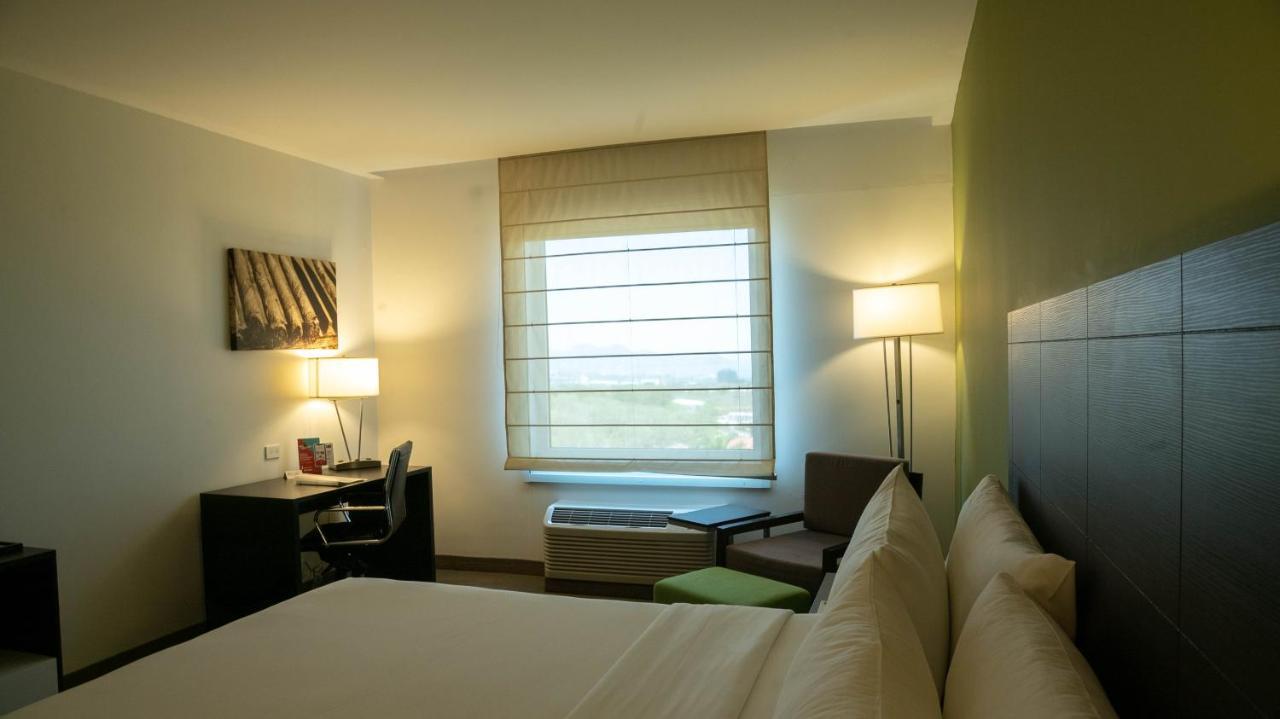 Holiday Inn Express Managua By Ihg Eksteriør billede