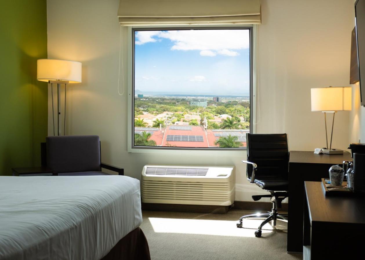 Holiday Inn Express Managua By Ihg Eksteriør billede